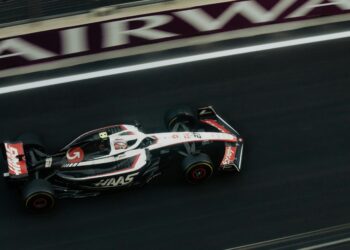 Verstappen dominiert den Großen Preis von Japan mit makellosem Sieg