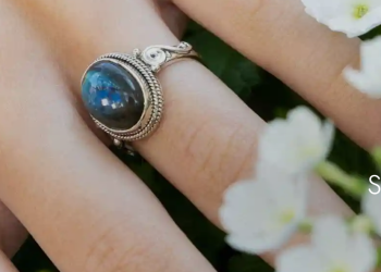 Mantraroma: Düfte und Rituale für Körper, Geist und Zuhause