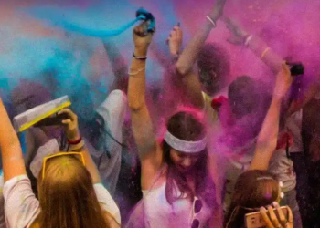 Holi Festival: Farben, Musik und Lebensfreude vereint